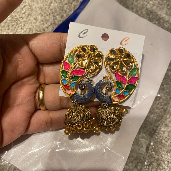 Beautiful ethnic earrings . Brand new - Picture 2 of 2